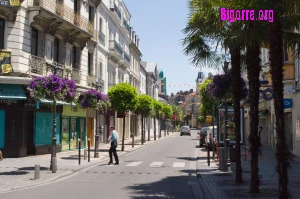 la rue foch à Tarbes   