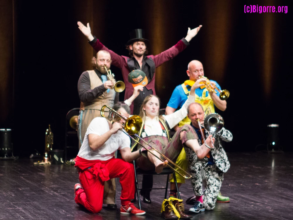 Le Mnozil Brass Band au Parvis