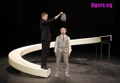 Jos Houbel et Marcello Magni dans Marcel