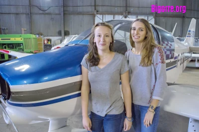 Femmes et pilote à l'aéroclub de Bigorre