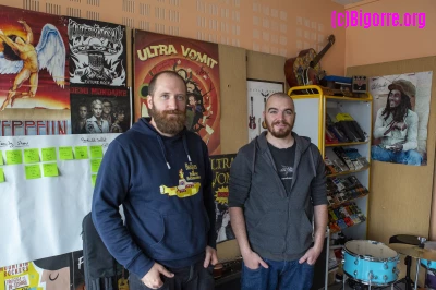 Yannick Boudou et Alex Gardey, la moitié de Fretswing dans les locaux de La Gespe/ Stéphane Boularand (c)Bigorre.org