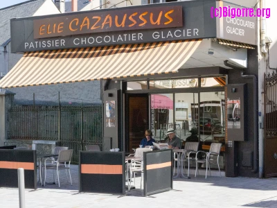 La boutique du chocolatieret patissier Elie Cazaussus à Tarbes