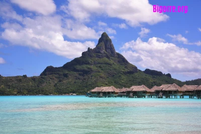 Le superbe lagon de Bora-Bora