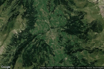 Vue aérienne de Lenk