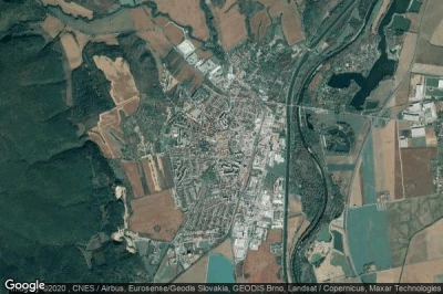 Vue aérienne de Nove Mesto nad Vahom
