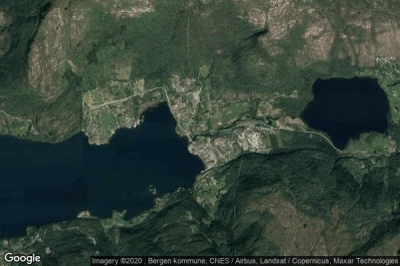 Vue aérienne de Eikelandsosen