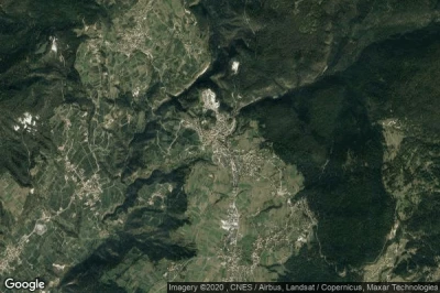 Vue aérienne de Fondo