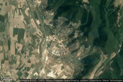 Vue aérienne de Campello sul Clitunno