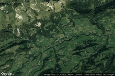 Vue aérienne de Oberwil im Simmental