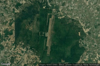 aéroport Nam Phung Dam