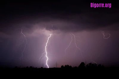 ciel orageux avec de fortes pluies