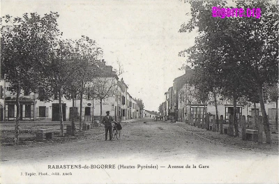 Avenue de la gare à Rabastens de Bigorre