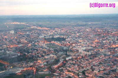 Tarbes au soleil couchant