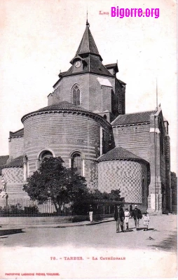 carte postale ancienne de la cathédrale de la Sède à Tarbes