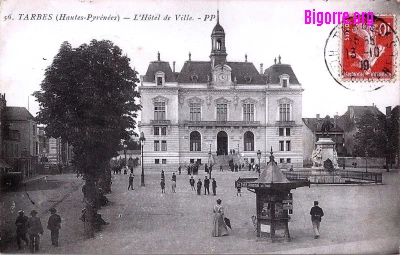 Photo ancienne de l'Hotel de ville de Tarbes