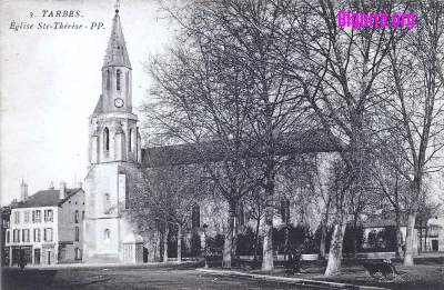 carte postale anciennne de La place Marcadieu et l'église Sainte-Therèse à Tarbes