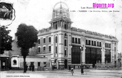 Photo ancienne de la poste de Tarbes