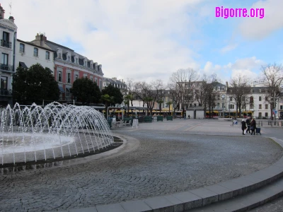 place de Verdun à Tarbes   