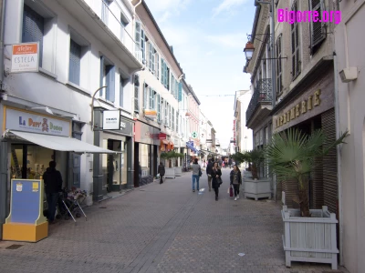 Rue Brauhauban à Tarbes   