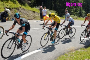 Le Tour de France dans les Pyrénées Le Tour de France dans les Pyrénées