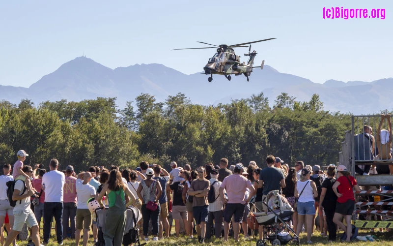 Présentation aérienne du 35e RAP à l’aérodrome de Tarbes-Laloubère