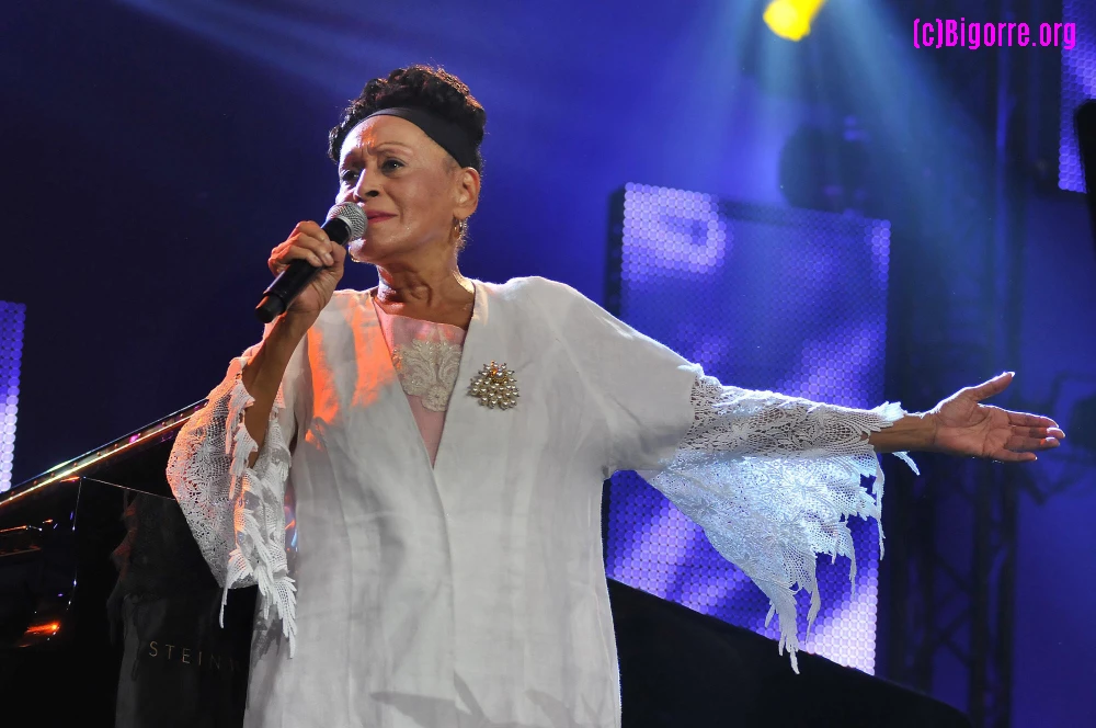 Omara Portuondo et la Buena Vista Social Club à Jazz in Marciac   
