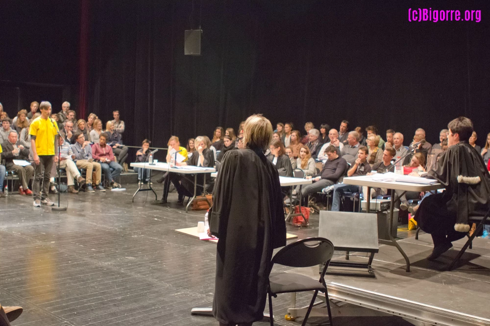 Please continue (Hamlet)   