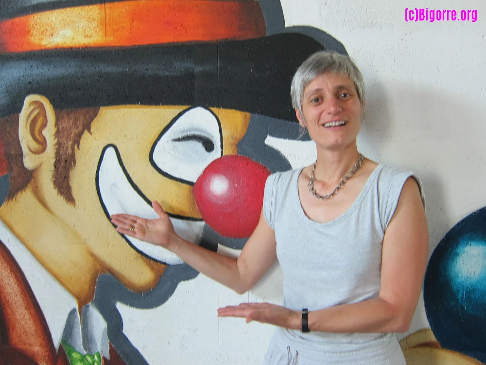 05/06/15 : Sandrine Carayre, directrice de l'école de cirque Passing   