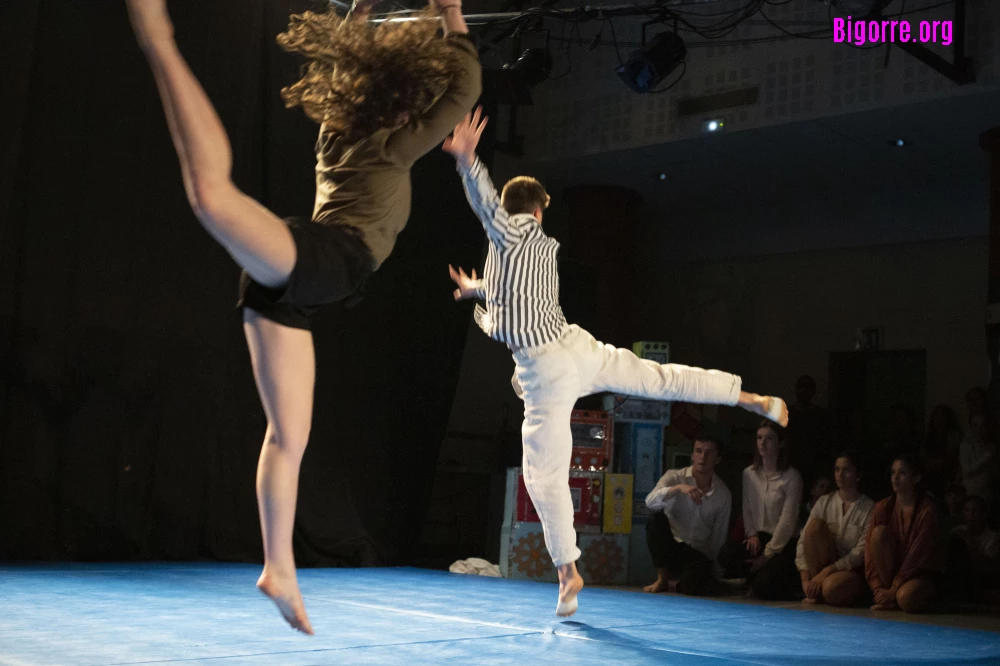 Cabaret cirque de Passing