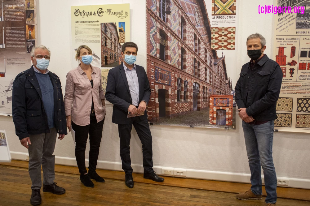 La tuilerie Oustau s’expose à l’Office de tourisme de Tarbes