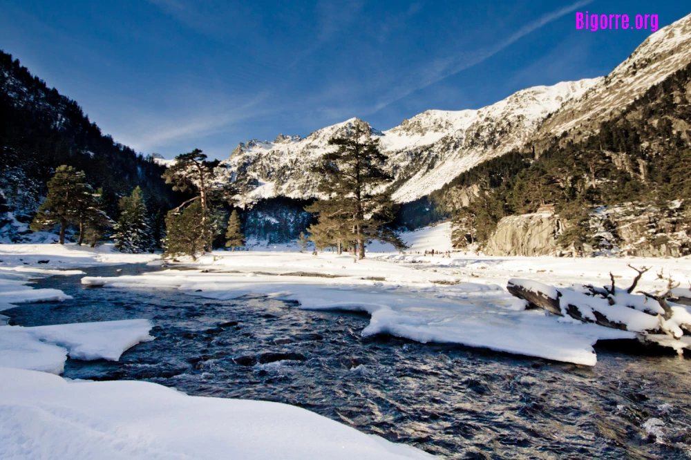 Le Pont d'Espagne à Cauterets en  hiver
