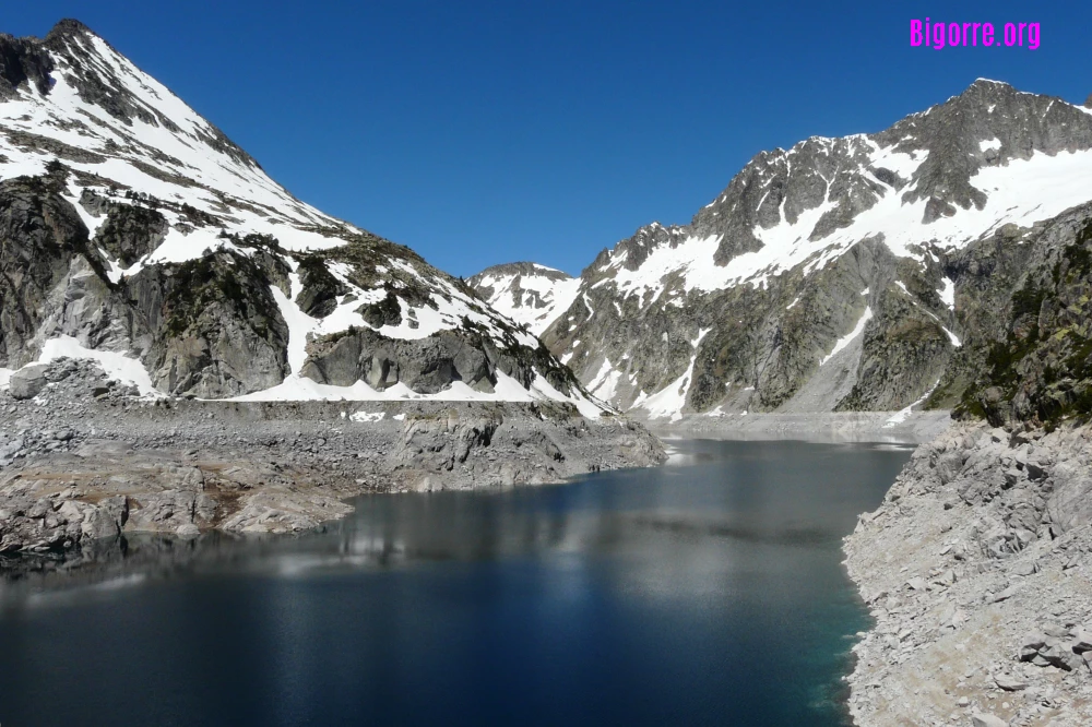 Le Lac de Cap de Long dans le massif du Néouvielle