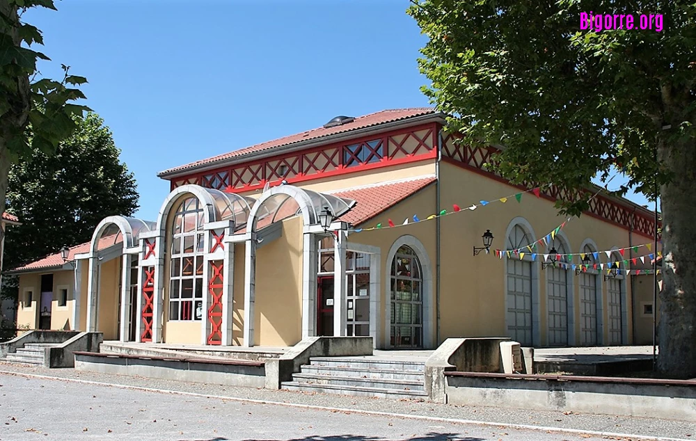 Maison du savoir à Saint-Laurent de Neste