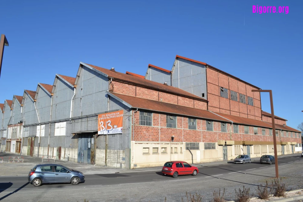 Le batiment 313 de l'Arsenal à Tarbes en travaux