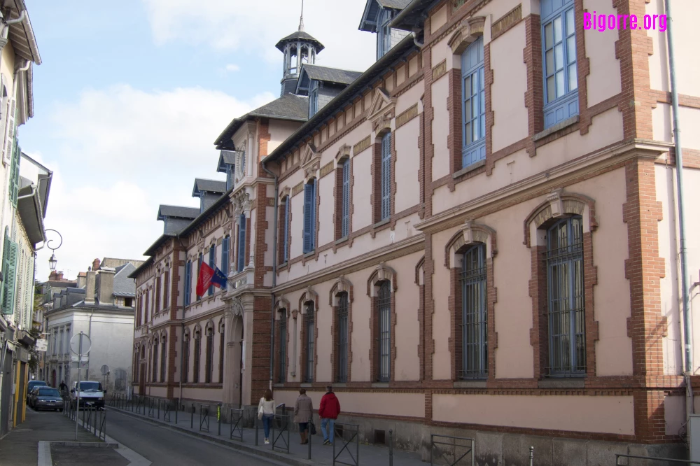 Lycée Théophile Gautier à Tarbes   
