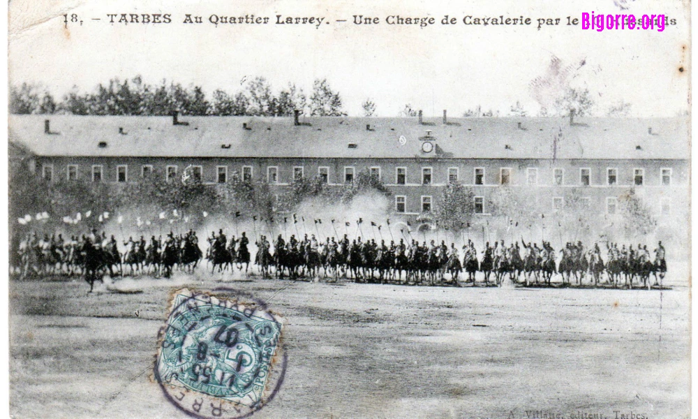 Charge de cavalerie au Quartier Larrey de Tarbes