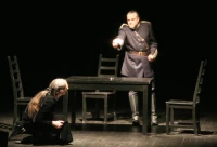 17/10/08 : La danse de mort de Strindberg par le théâtre Sfumato, photo de Stéphane Boularand (c)Bigorre.org