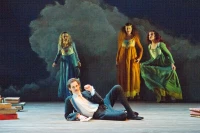 27/01/11 : Les femmes savantes de Molière mis en scène de Marc Paquien, photo de Stéphane Boularand (c)Bigorre.org