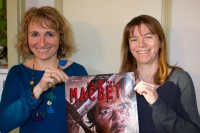 27/02/14 : Frédérique Lemaire et Cathy Rouch présentent un Macbeth en VO accessible à tous, photo de Stéphane Boularand (c)Bigorre.org