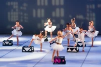 Belle ondulation animalière des danseurs de l’école Dutrey