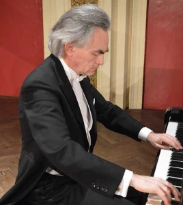 http://www.piano-pic.fr/wp-content/uploads/2018/04/MOLLER_3.jpg