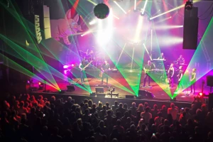 https://www.sortiraparis.com/images/80/86237/453518-the-floyd---concert-hommage-aux-pink-floyd.jpg