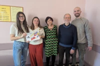 Les étudiants de l'IUT de Tarbes, Marie Ponsot du Lycée Marie Curie et Bastien de Génération Responsable autour de Jacques Gayraud de ADH 65 Les étudiants de l'IUT de Tarbes, Marie Ponsot du Lycée Marie Curie et Bastien de Génération Responsable autour de Jacques Gayraud de ADH 65
