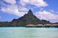Le superbe lagon de Bora-Bora Le superbe lagon de Bora-Bora
